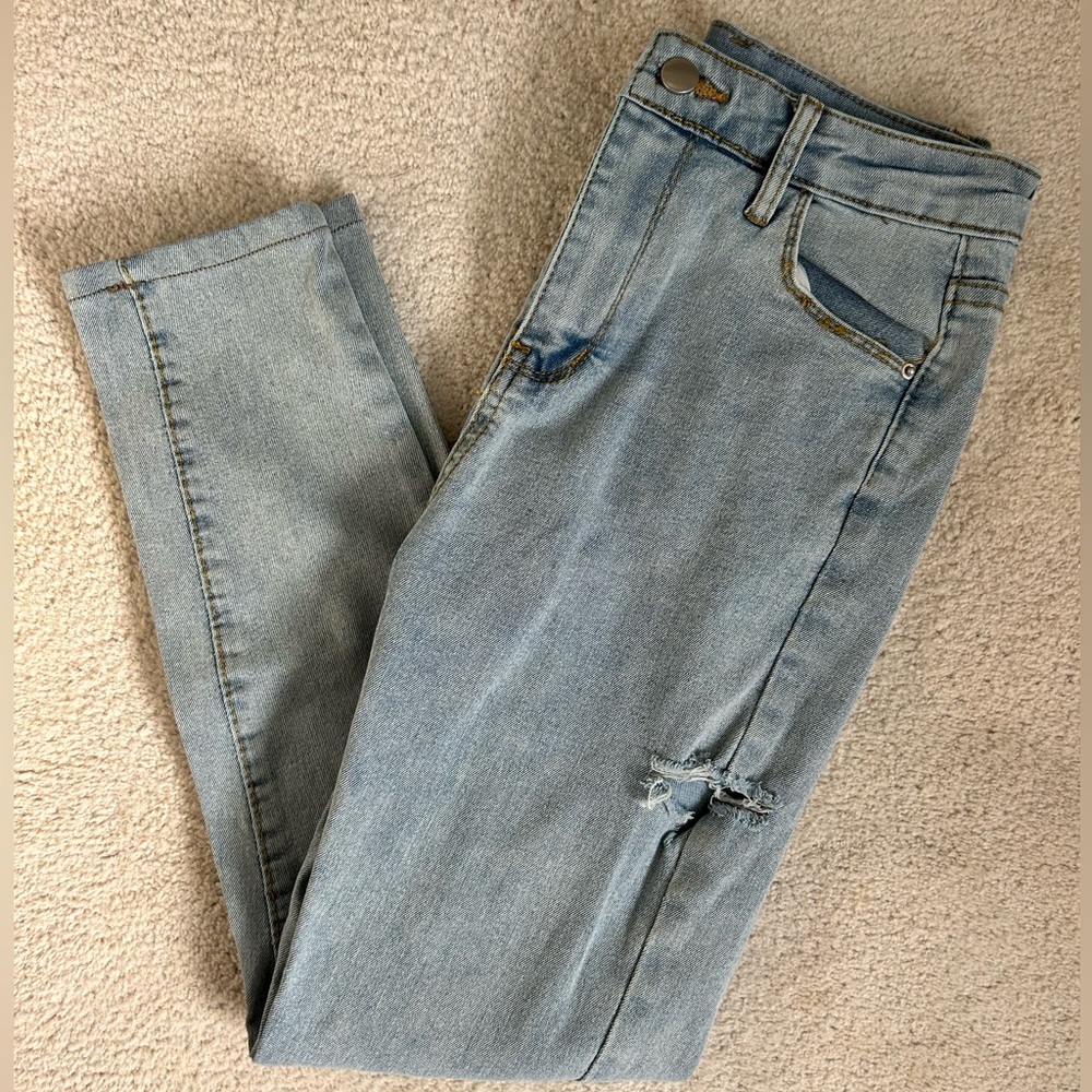 NWOT High Waisted Skinny Jeans Light Wash Distressed Slim Fit Denim
